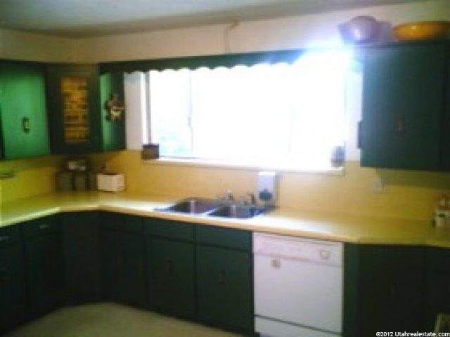 2275 E Cherry Ln, Layton, UT 84040 — photo 6