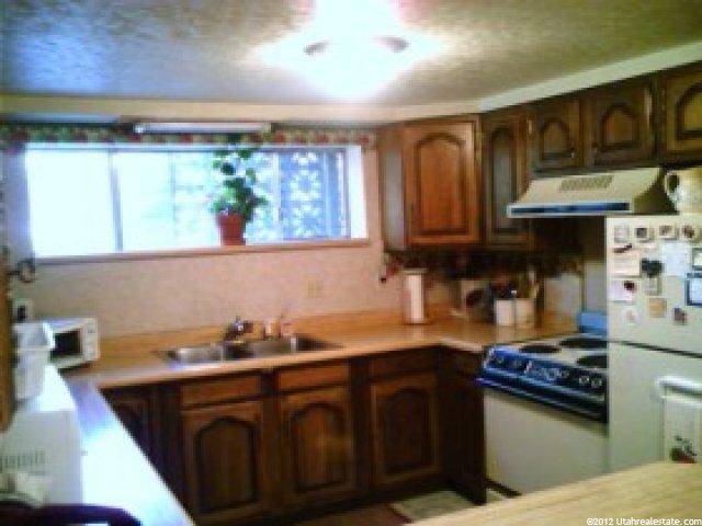 2275 E Cherry Ln, Layton, UT 84040 — photo 7