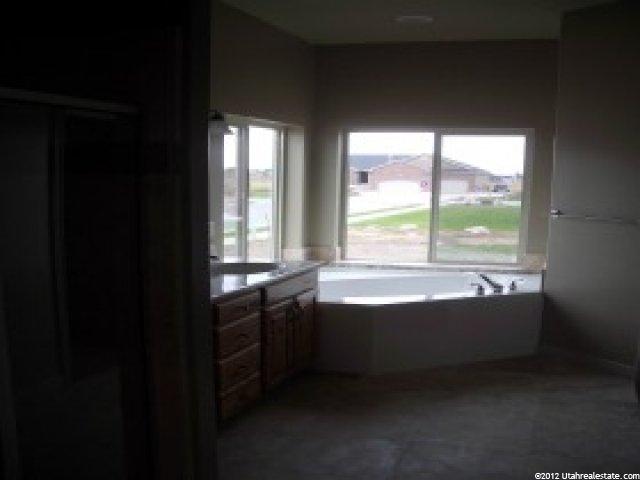 205 N 3425 W, Layton, UT 84041 — photo 5