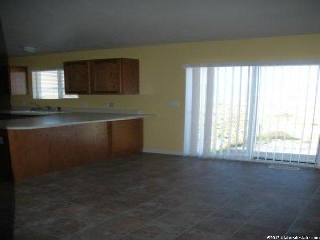 756 S Newmark Dr, Tooele, UT 84074 — photo 5