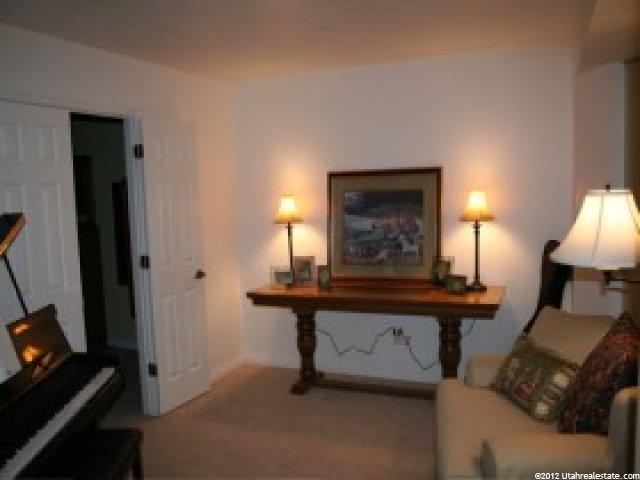 262 Main St, Teasdale, UT 84773 — photo 2
