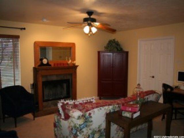262 Main St, Teasdale, UT 84773 — photo 3