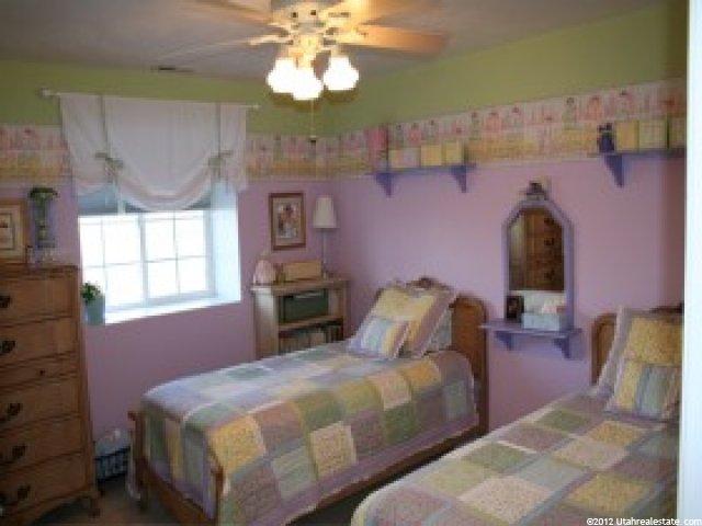 262 Main St, Teasdale, UT 84773 — photo 8