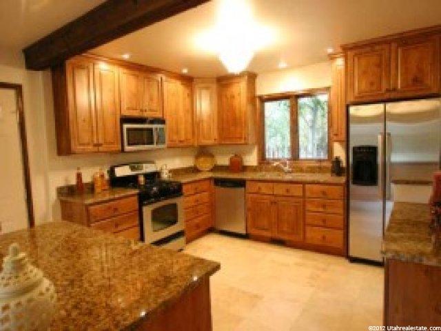 820 Richmond Dr, Park City, UT 84098 — photo 2