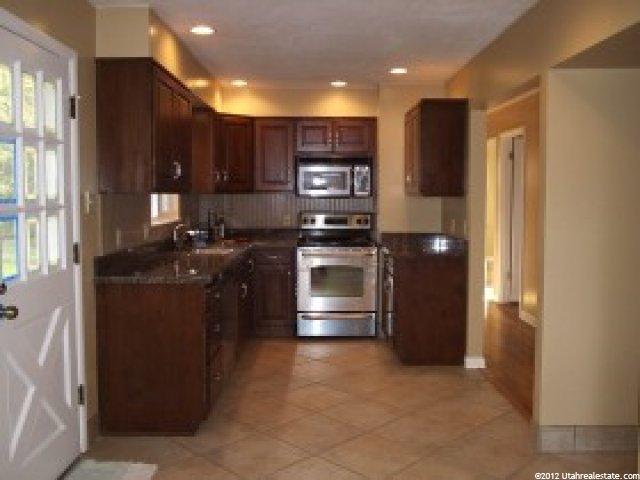 4237 S 1500 E, Holladay, UT 84124 — photo 2