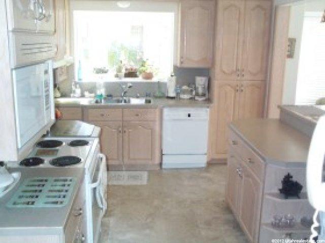 465 E Center St, Logan, UT 84321 — photo 7