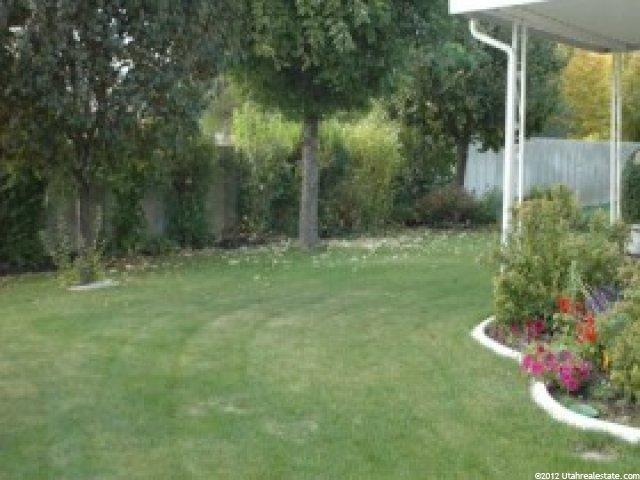 8052 Old Barn Dr, Sandy, UT 84094 — photo 3