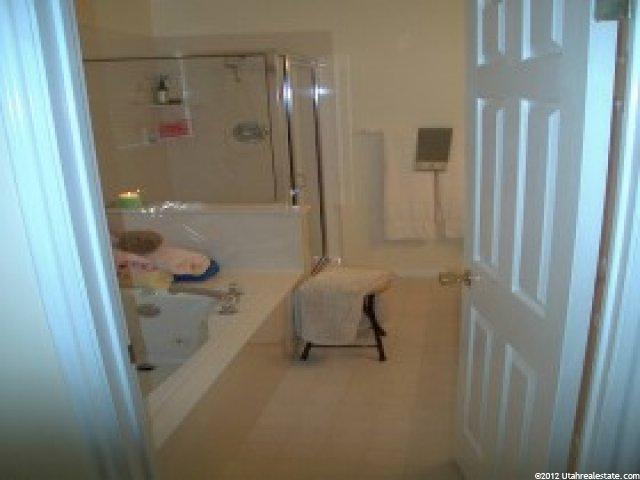 384 S 950 W, Layton, UT 84041 — photo 3