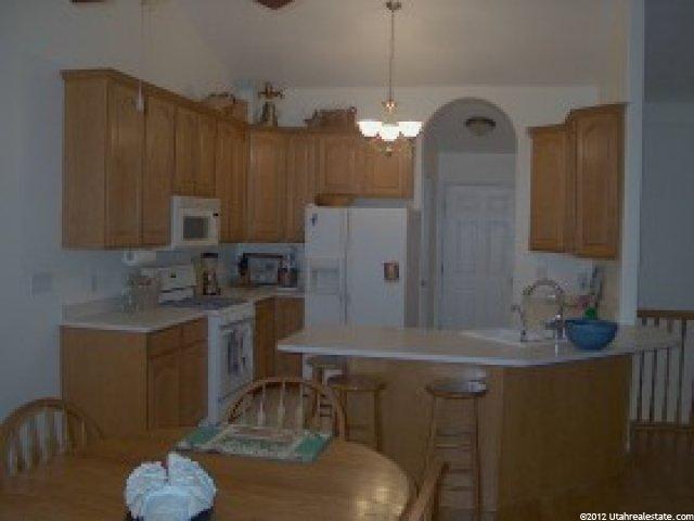 384 S 950 W, Layton, UT 84041 — photo 4