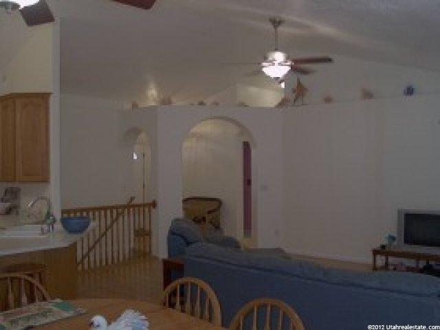 384 S 950 W, Layton, UT 84041 — photo 5