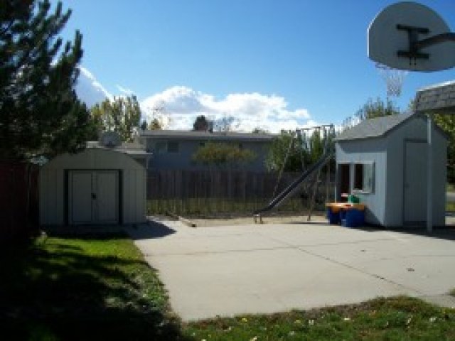 9945 Flint Dr, Sandy, UT 84094 — photo 4