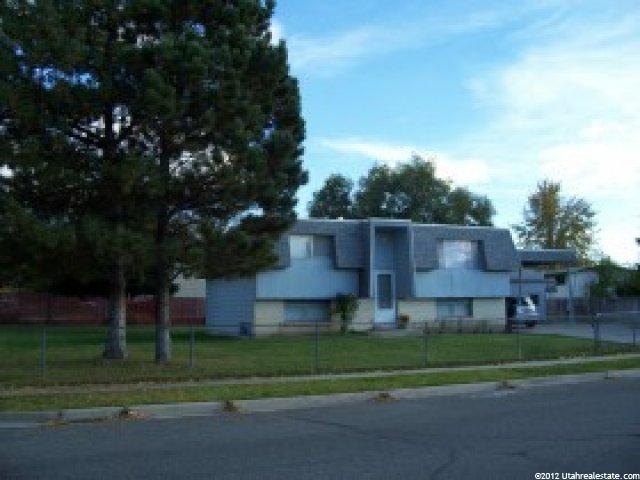 9945 Flint Dr, Sandy, UT 84094 — photo 2