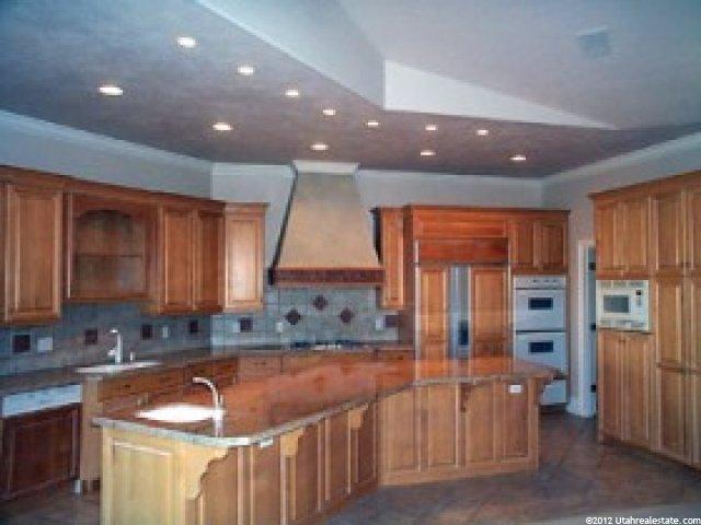 1149 Sunset Hollow Dr, Bountiful, UT 84010 — photo 4