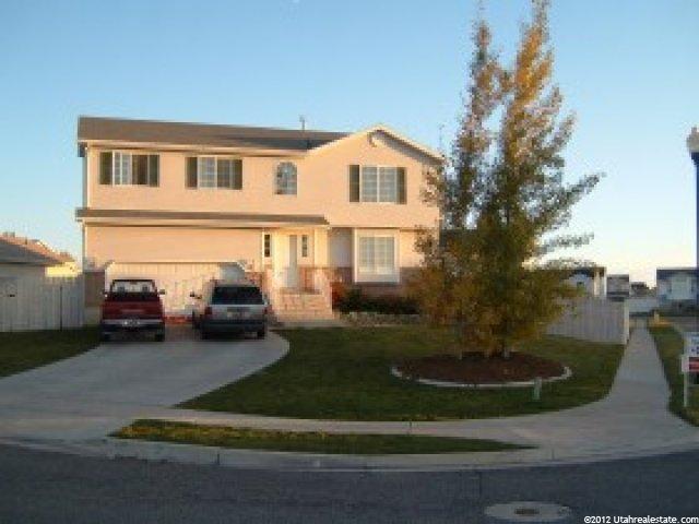 807 W 1580 N, Clinton, UT 84015 — photo 2