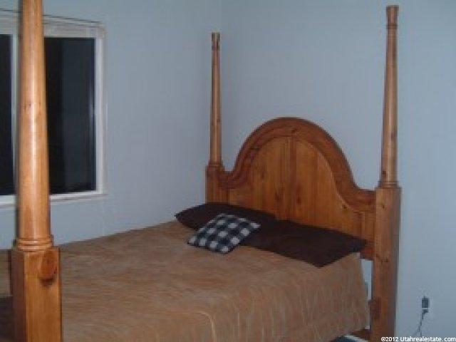 807 W 1580 N, Clinton, UT 84015 — photo 6