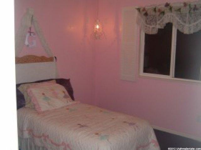 807 W 1580 N, Clinton, UT 84015 — photo 7