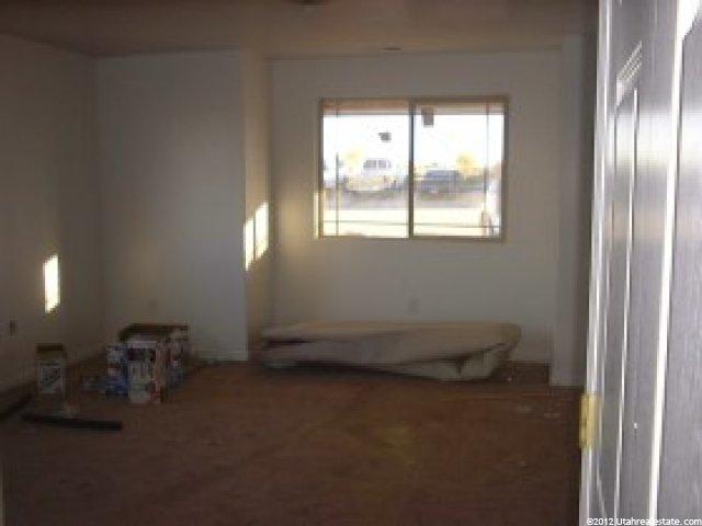 271 E 1220 S #A, Vernal, UT 84078 — photo 4