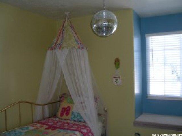1392 N 870 W, Clinton, UT 84015 — photo 9
