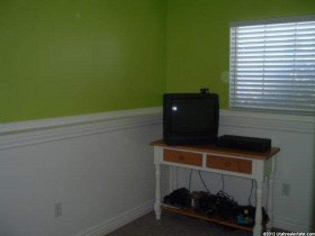 1392 N 870 W, Clinton, UT 84015 — photo 10