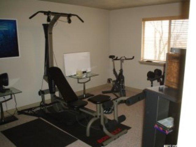 261 E Twin Bridges Ln, Midvale, UT 84047 — photo 8
