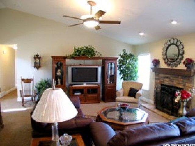 480 W 3450 N, Pleasant View, UT 84414 — photo 2