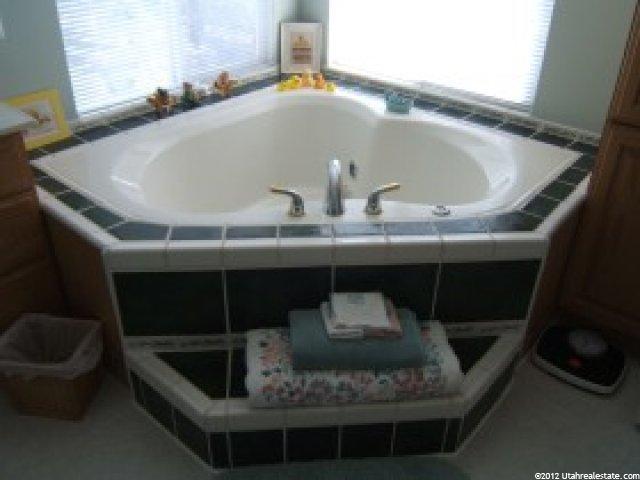 630 E Mueller Park Rd, Bountiful, UT 84010 — photo 5