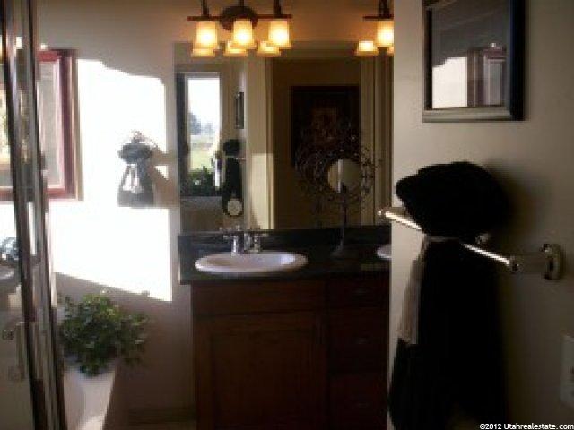 1451 Primrose Ln, Syracuse, UT 84075 — photo 6
