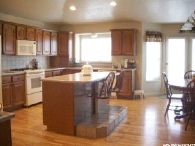 840 N 3625 W, Layton, UT 84041 — photo 6
