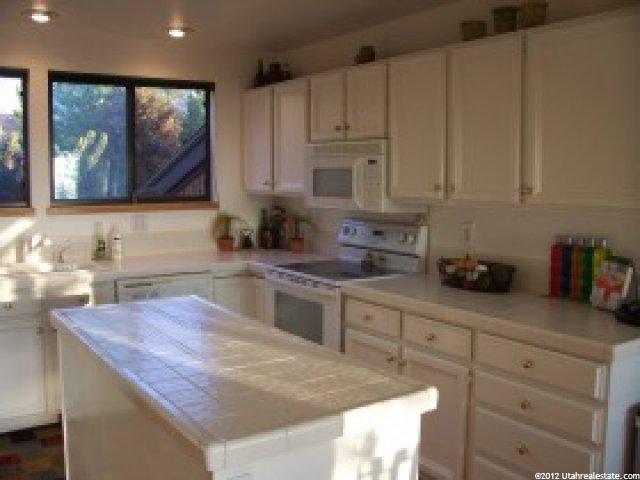 9950 Falconview Dr, Sandy, UT 84092 — photo 8