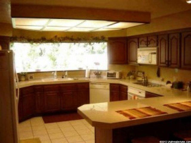 558 Los Alamitos Dr, Bloomington, UT 84790 — photo 3