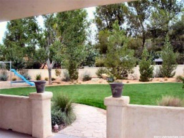 558 Los Alamitos Dr, Bloomington, UT 84790 — photo 6