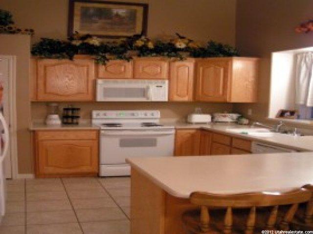 1994 S Chelemes Way E, Clearfield, UT 84015 — photo 6
