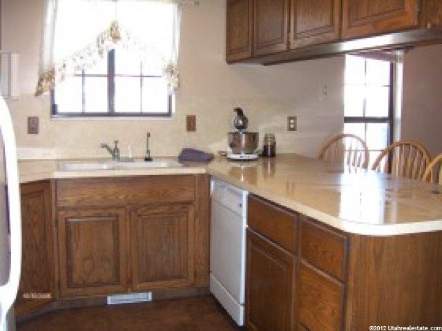 1384 E 1275 N, Layton, UT 84041 — photo 2