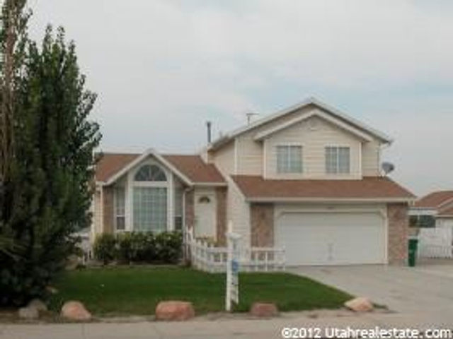 3088 W ELMWOOD DR, Riverton UT 84065