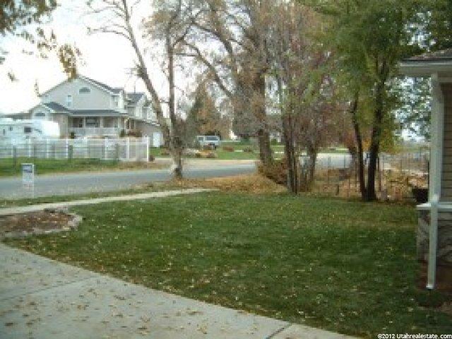 878 Rainbow Dr, Layton, UT 84041 — photo 3