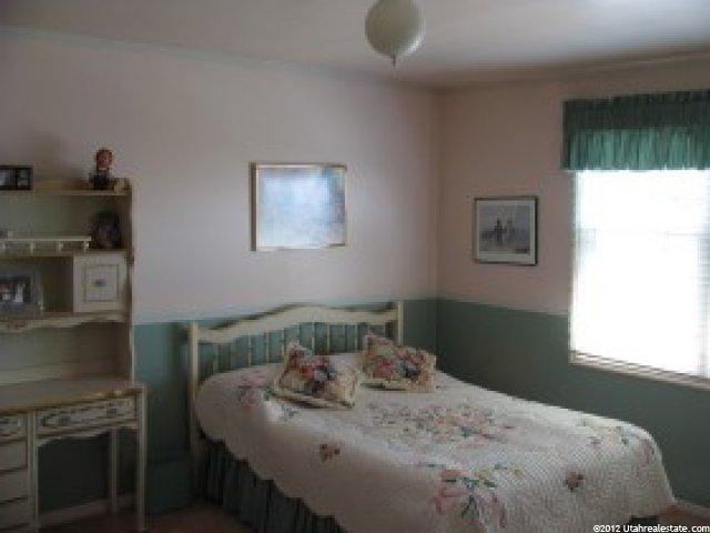 481 E Chelsea Dr, Bountiful, UT 84010 — photo 12
