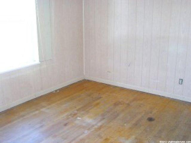 236 N Lakeview Dr, Clearfield, UT 84015 — photo 7