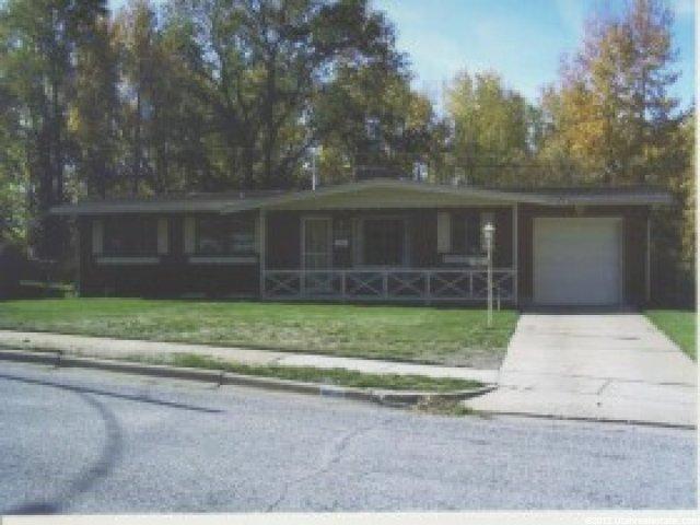869 Melody Ln, Ogden, UT 84404 — photo 2
