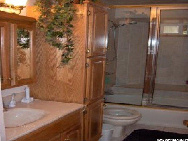 340 E 1000 N, Harrisville, UT 84404 — photo 7