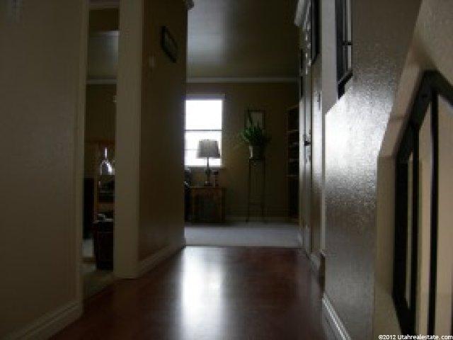 645 E Williamsburg Park Cir, Sandy, UT 84070 — photo 2