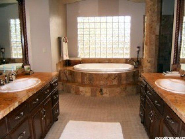 590 Sugar Leo Cir, Bloomington, UT 84790 — photo 9