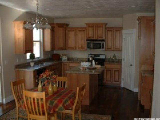 1418 E Eagle Cliff Ct, Sandy, UT 84092 — photo 3