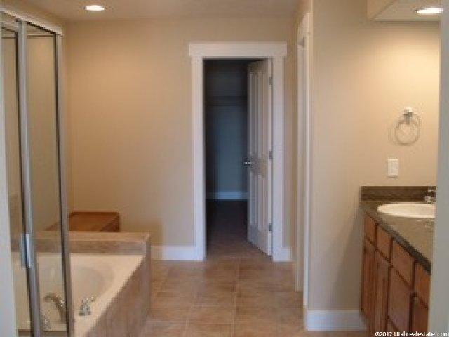 1422 E Eagle Cliff Ct, Sandy, UT 84092 — photo 5