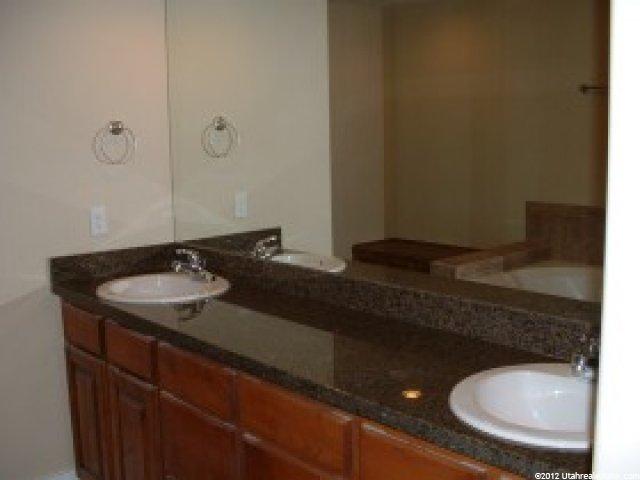 1422 E Eagle Cliff Ct, Sandy, UT 84092 — photo 6
