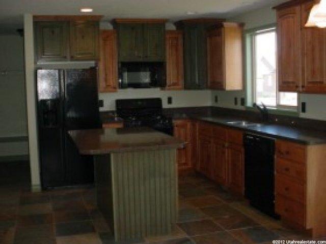 1814 N 2750 W, Clinton, UT 84015 — photo 5