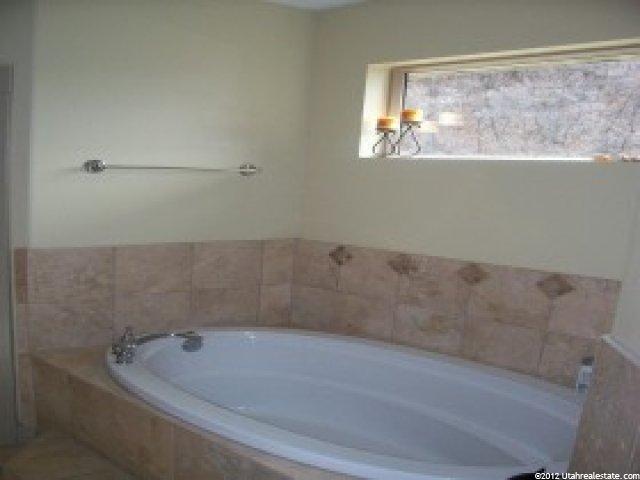 256 Summerwood Dr, Bountiful, UT 84010 — photo 5