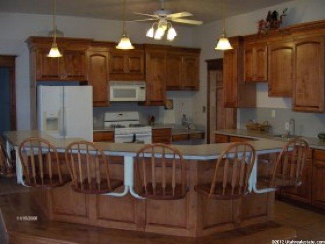 652 Eastside Dr, Layton, UT 84040 — photo 4