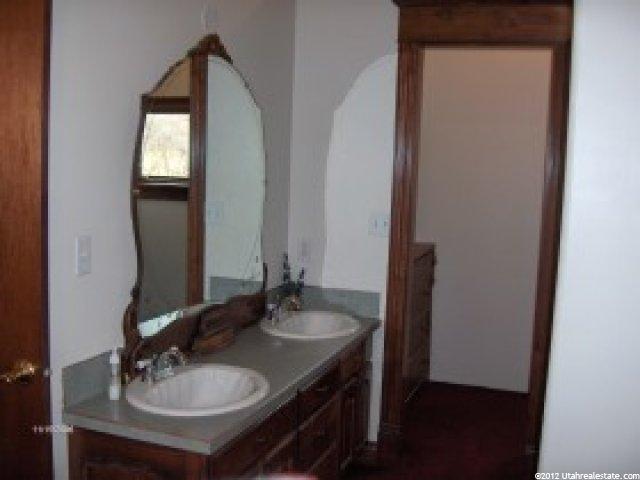 652 Eastside Dr, Layton, UT 84040 — photo 8