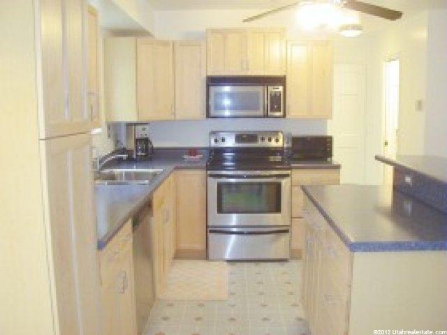 9694 S Eastdell Dr E, Sandy, UT 84092 — photo 4