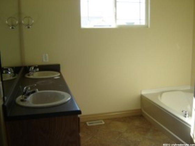 1398 S Galloway Pl W, Syracuse, UT 84075 — photo 6